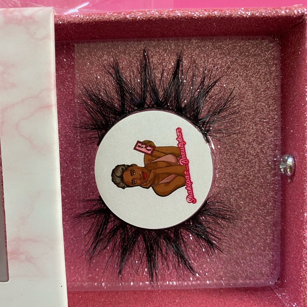 Mink lash extensions - Picture 11 of 15